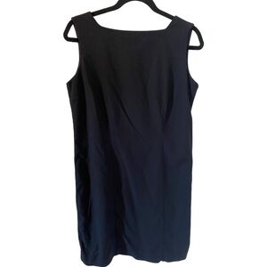 Apostrophe sheath dress. Size M. Cute vintage. Lined, zipper side.